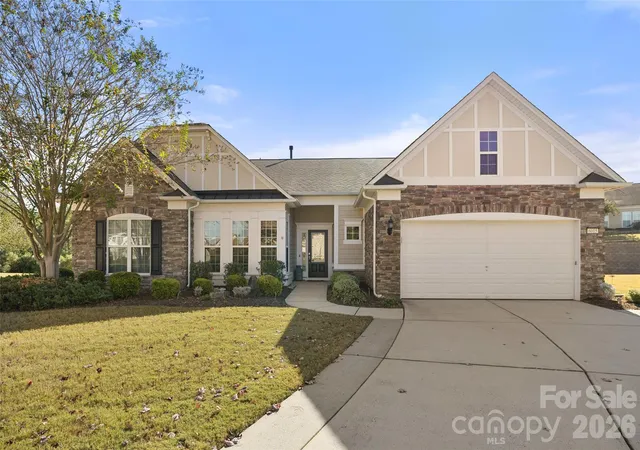 Photo 1 of Single family home for sale at 6015 Congaree Ct, Fort Mill, SC 29707 | MLS# 4370619 | Listing updated on 2026-04-24