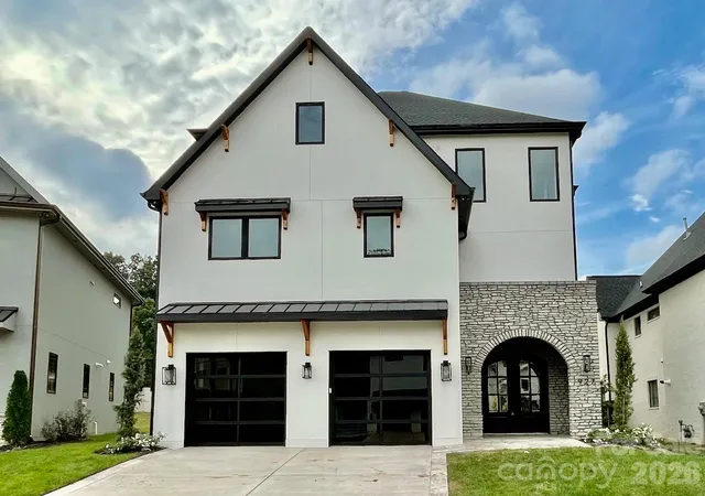Photo 1 of Single family home for sale at 927 Laurel Crk Ln, Charlotte, NC 28211 | MLS# 4370623 | Listing updated on 2026-10-04