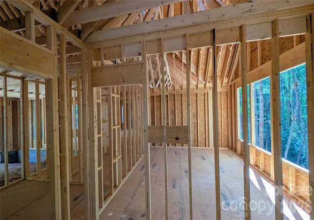 Photo 4 of Single family home for sale at 189 Laurel Ridge Rd, Pisgah Forest, NC 28768 | MLS# 4370636 | Listing updated on 2026-04-21