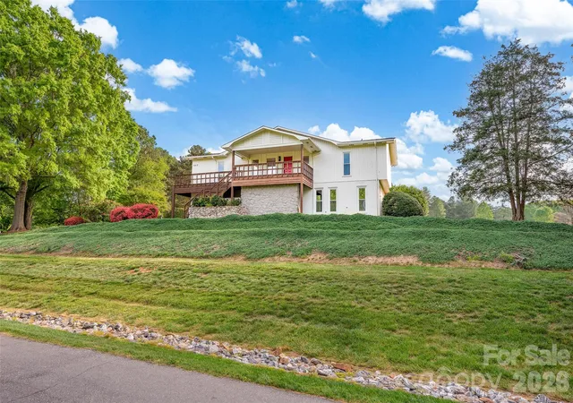 Photo 3 of Single family home for sale at 443 W Gleneagles Rd, Statesville, NC 28625 | MLS# 4370695 | Listing updated on 2026-10-05