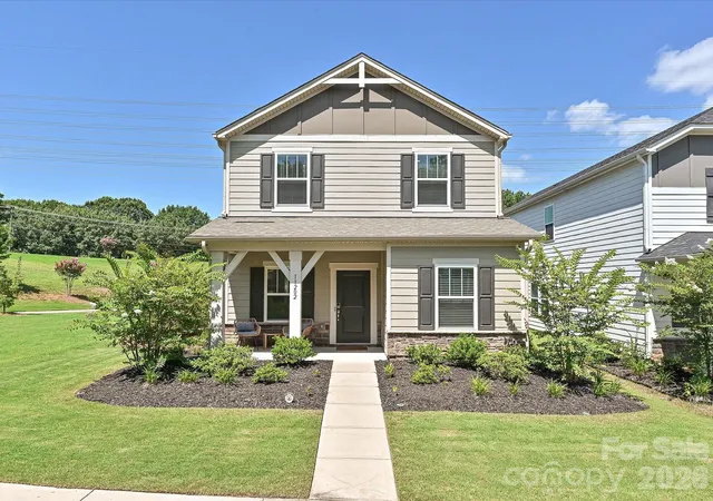 Photo 1 of Single family home for sale at 11202 Broadbent Ct, Charlotte, NC 28278 | MLS# 4370699 | Listing updated on 2026-08-19