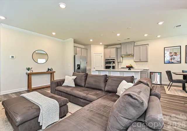 Photo 4 of Single family home for sale at 11202 Broadbent Ct, Charlotte, NC 28278 | MLS# 4370699 | Listing updated on 2026-08-19