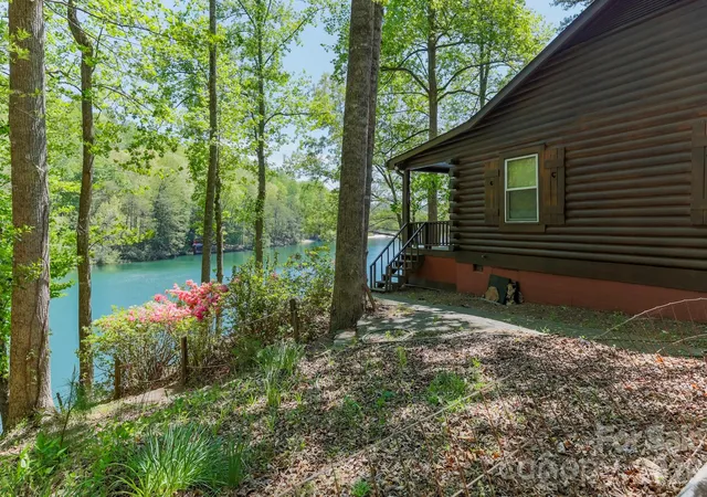 3rd image of 116 Teal Ln, Lake Lure, NC 28746 | MLS# 4370726