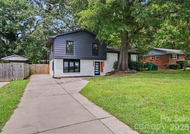 29th image of 3801 Woodleaf Rd, Charlotte, NC 28205 | MLS# 4370771