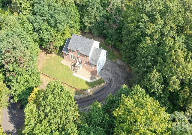 Photo 2 of Single family home for sale at 1064 Skye Dr, Pisgah Forest, NC 28768 | MLS# 4370821 | Listing updated on 2026-08-29