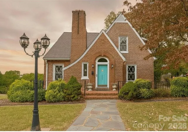 Homes for sale in Albemarle, NC | 507 N 5th St, Albemarle, NC 28001 | MLS# 4370857
