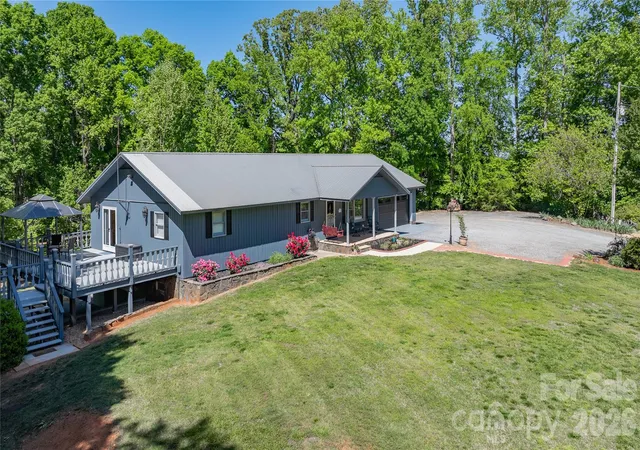 Homes for sale in Denton, NC | 7362 Volunteer Rescue Rd, Denton, NC 27239 | MLS# 4370916