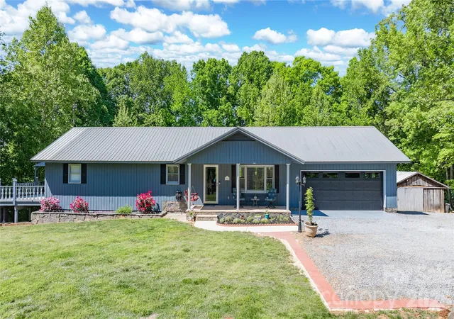 Homes for sale in Denton, NC | 7362 Volunteer Rescue Rd, Denton, NC 27239 | MLS# 4370916