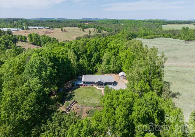 Homes for sale in Denton, NC | 7362 Volunteer Rescue Rd, Denton, NC 27239 | MLS# 4370916
