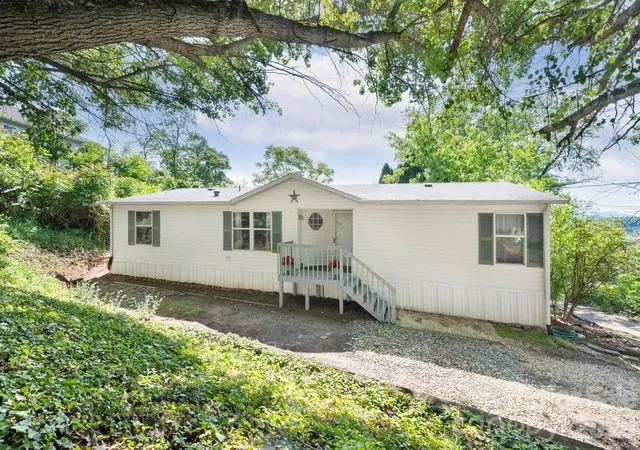 image of 66 Green Oak Rd, Asheville, NC 28804 | MLS# 4371063
