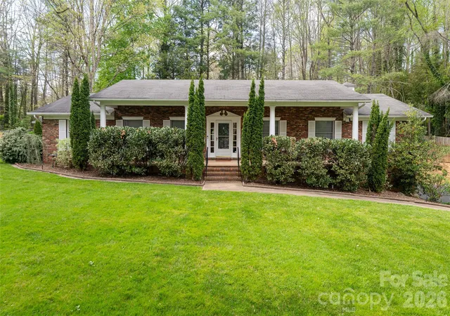 1st image of 117 Brandon Rd, Hendersonville, NC 28739 | MLS# 4371126