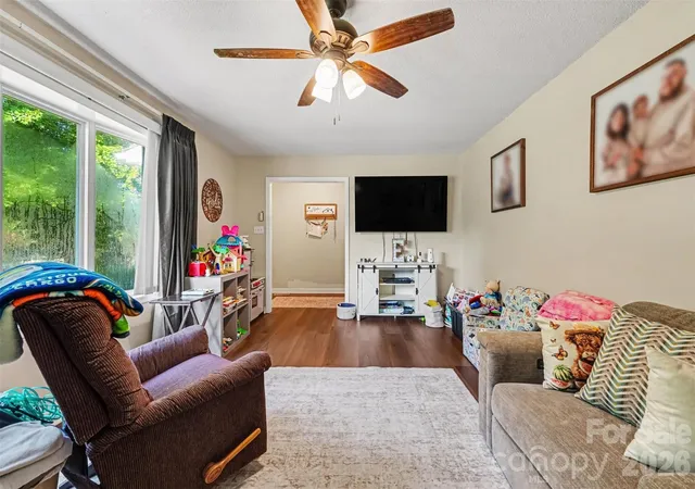 5th image of 105 Stoneybrook Rd, Salisbury, NC 28147 | MLS# 4371157