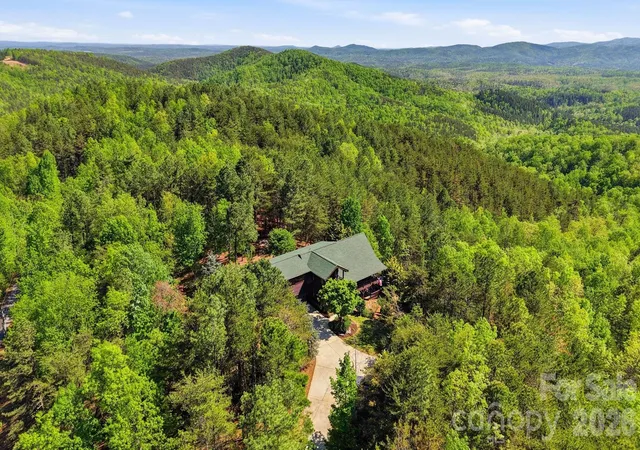 5th image of 3918 Skyline Dr, Morganton, NC 28655 | MLS# 4371181