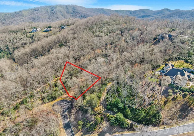 4th image of 80 Running Deer Trl S #80, Horse Shoe, NC 28742 | MLS# 4371196