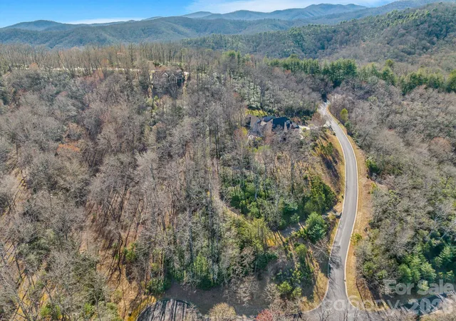 5th image of 80 Running Deer Trl S #80, Horse Shoe, NC 28742 | MLS# 4371196