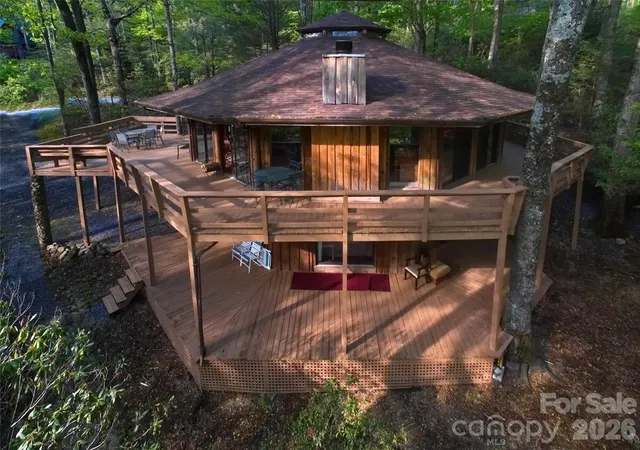 1st image of 565 Winterstar Loop, Burnsville, NC 28714 | MLS# 4371266