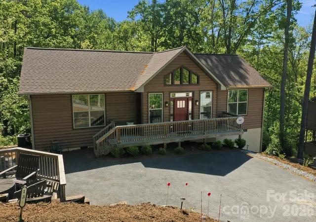 Photo 1 of Single family home for sale at 131 Pier Point Dr, Lake Lure, NC 28746 | MLS# 4371285 | Listing updated on 2026-09-13