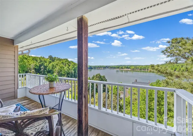 Homes for sale in Charlotte, NC | 9709 Emerald Point Dr #12, Charlotte, NC 28278 | MLS# 4371327
