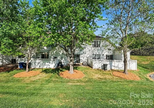Homes for sale in Fort Mill, SC | 971 Heritage Parkway, Fort Mill, SC 29715 | Houzeo