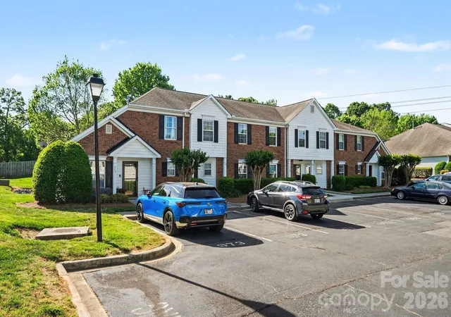 Homes for sale in Fort Mill, SC | 971 Heritage Pkwy, Fort Mill, SC 29715 | MLS# 4371361