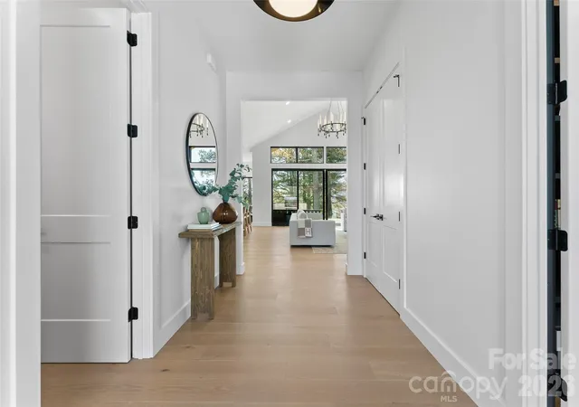 Photo 4 of Single family home for sale at 503 Nesbitt Dr, Mills River, NC 28759 | MLS# 4371365 | Listing updated on 2026-09-19