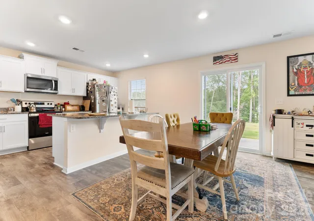 5th image of 2859 Sherrills Stream Dr, Sherrills Ford, NC 28673 | MLS# 4371397