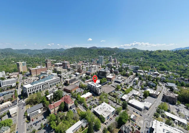 2nd image of 45 Asheland Ave, Asheville, NC 28801
