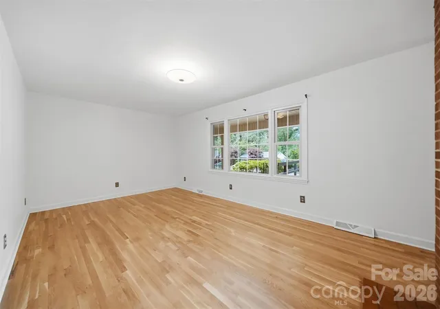 3rd image of 105 Ann St, Morganton, NC 28655 | MLS# 4371438