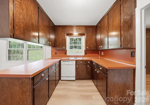 5th image of 105 Ann St, Morganton, NC 28655 | MLS# 4371438