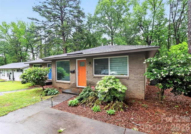 4th image of 1735-1737 Herrin Ave, Charlotte, NC 28205 | MLS# 4371448