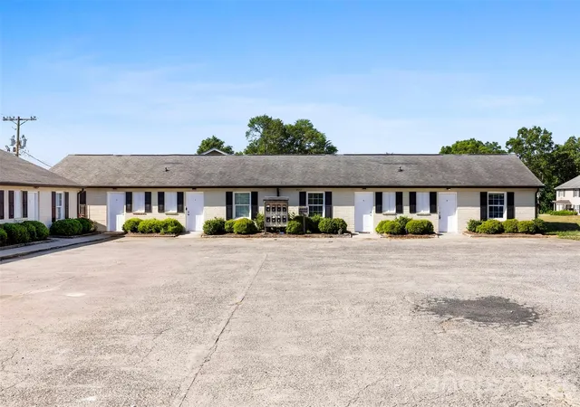 2nd image of 1655 Webb St, Gastonia, NC 28052 | MLS# 4371466