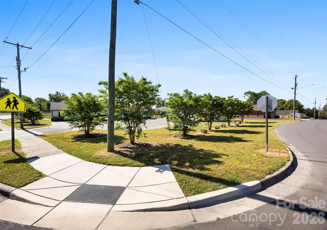 5th image of 1655 Webb St, Gastonia, NC 28052 | MLS# 4371466