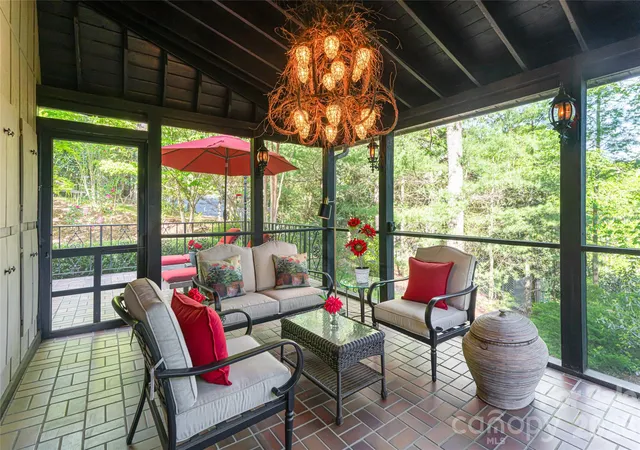 2nd image of 7 Cooper Cvs S, Hendersonville, NC 28739 | MLS# 4371497
