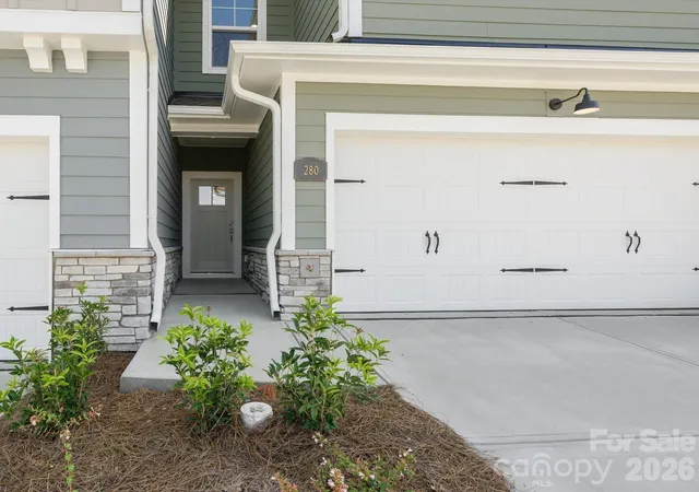 Photo 4 of Townhouse for sale at 280 Alluvium Ln, Waxhaw, NC 28173 | MLS# 4371531 | Listing updated on 2026-10-04