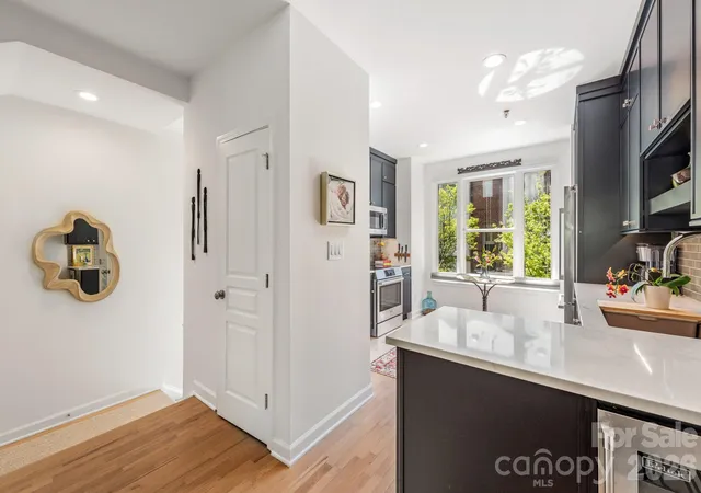 5th image of 367 W 7Th St, Charlotte, NC 28202 | MLS# 4371550