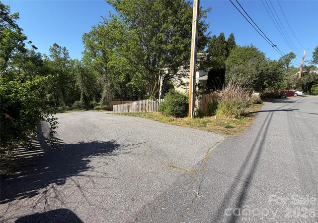 5th image of 99999 Cross Pl, Asheville, NC 28801 | MLS# 4371647