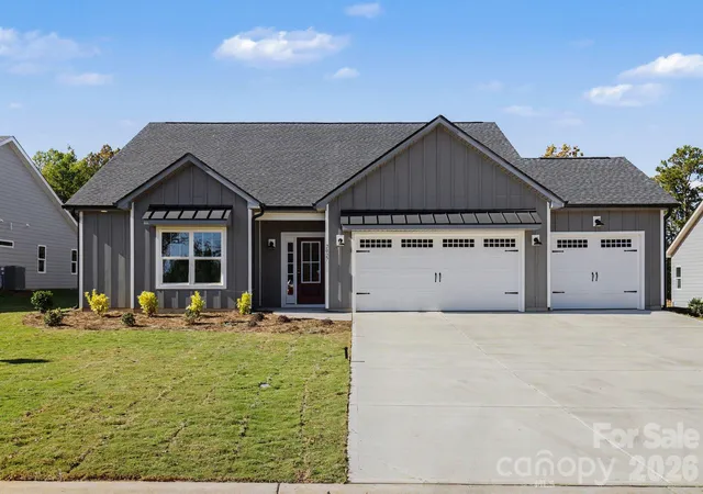 Photo 3 of Single family home for sale at 2027 Haverhill Ln #4, York, SC 29745 | MLS# 4371664 | Listing updated on 2026-10-20