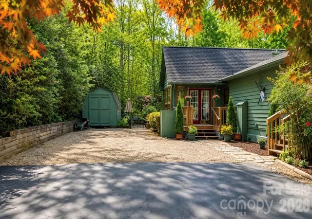 Photo 3 of Single family home for sale at 2698 Connestee Trl, Brevard, NC 28712 | MLS# 4371714 | Listing updated on 2026-08-21