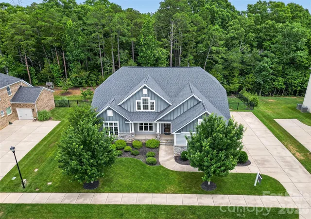 Homes for sale in Fort Mill, SC | 137 Trelawn St, Fort Mill, SC 29715 | MLS# 4371726