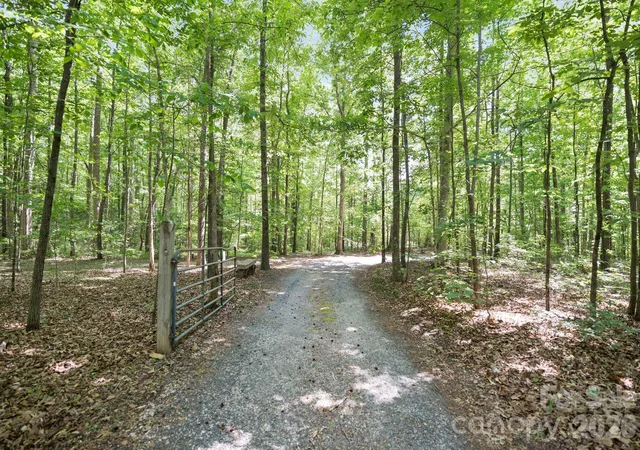 Photo 3 of Single family home for sale at 2599 Highway 557, Clover, SC 29710 | MLS# 4371727 | Listing updated on 2026-10-18