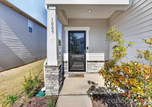 3rd image of 1009 Jeffery Dean Ct, Albemarle, NC 28001 | MLS# 4371747
