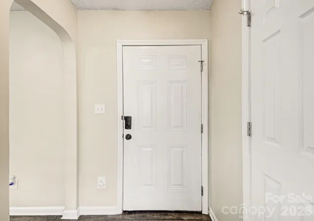 5th image of 3744 Capps Hill Dr, Charlotte, NC 28216 | MLS# 4371756