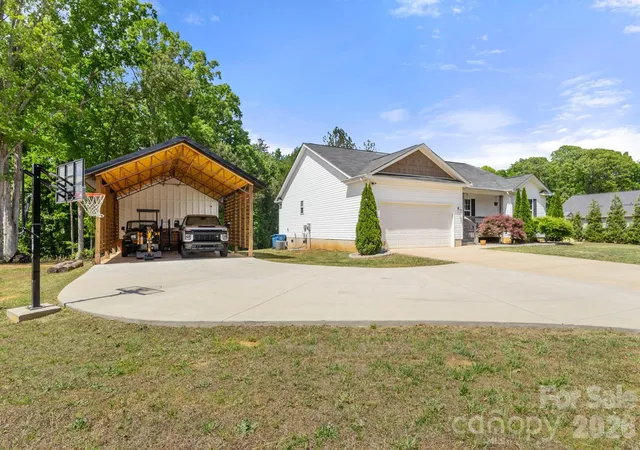 2nd image of 7172 Rolling Hills Dr, Sherrills Ford, NC 28673 | MLS# 4371781