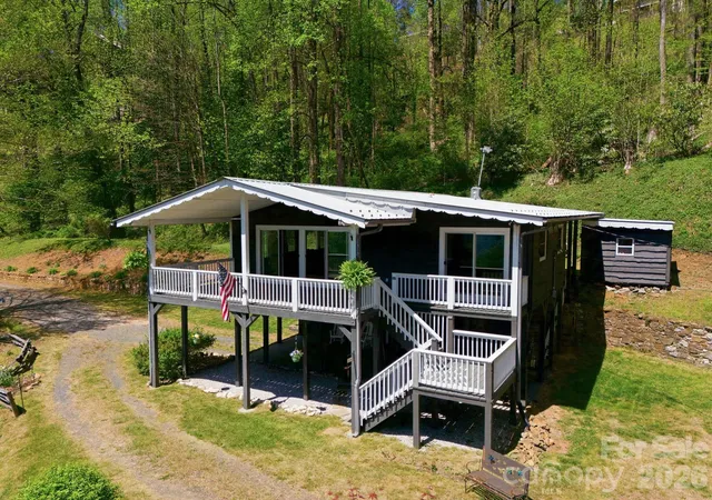 Photo 3 of Sale Pending at 199 Alpine Dr, Marion, NC 28752 | MLS# 4371799 | Listing updated on 2026-08-17