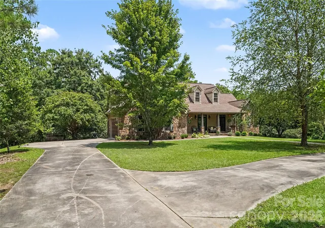 Photo 3 of Single family home for sale at 507 Crown Ct, Richburg, SC 29729 | MLS# 4371856 | Listing updated on 2026-09-29