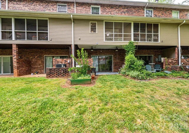 25th image of 826 6th St Nw #4, Hickory, NC 28601 | MLS# 4371889