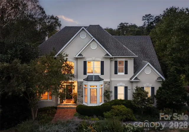 Photo 1 of Single family home for sale at 38 Pine Acre Blvd, Asheville, NC 28804 | MLS# 4371915 | Listing updated on 2026-09-24