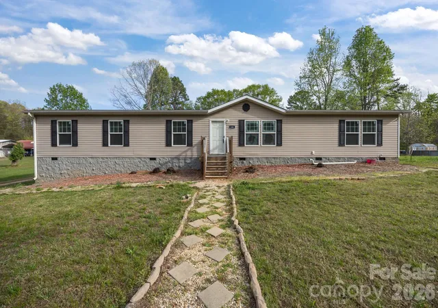 Photo 2 of Single family home for sale at 188 Low Ln, Statesville, NC 28677 | MLS# 4371944 | Listing updated on 2026-09-04