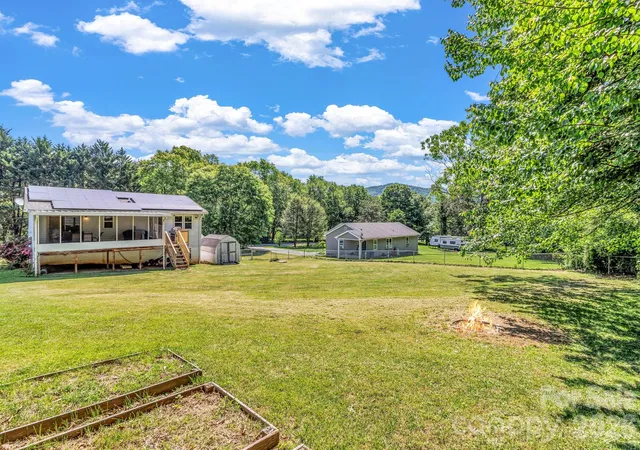 4th image of 13 Spring Lake Dr, Fletcher, NC 28732 | MLS# 4371946