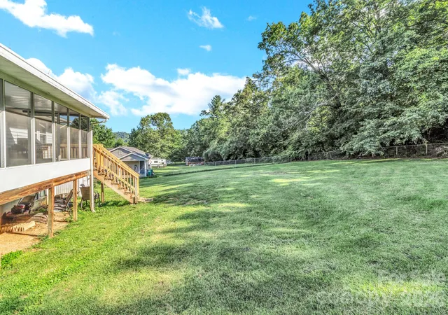 32nd image of 13 Spring Lake Dr, Fletcher, NC 28732 | MLS# 4371946